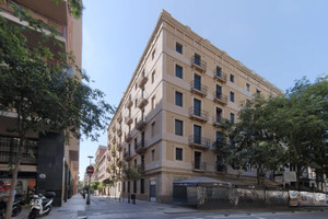 Mieszkanie do wynajęcia 68m2 Katalonia Barcelona Carrer del Consell de Cent - zdjęcie 3