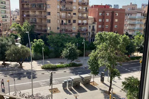 Mieszkanie do wynajęcia 65m2 Katalonia Barcelona Carrer d'Aragó - zdjęcie 2