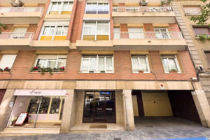 Mieszkanie do wynajęcia 91m2 Katalonia Barcelona Carrer de la Mare de Déu del Carmel - zdjęcie 3