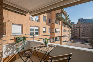 Mieszkanie do wynajęcia 76m2 Katalonia Barcelona Carrer de Provençals - zdjęcie 2