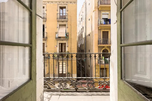 Mieszkanie do wynajęcia 109m2 Katalonia Barcelona Carrer Nou de la Rambla - zdjęcie 3