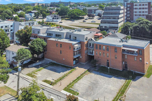 Komercyjne na sprzedaż 682m2 18-28 Rue St-Pierre, Rimouski, QC G5L1T3, CA - zdjęcie 3