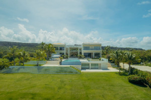 Dom na sprzedaż 4200m2 Astonishing 6-Bedroom Cap Cana Villa Featuring Magnificent Nature View - zdjęcie 2