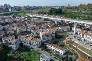 Mieszkanie na sprzedaż 81m2 Porto Vila Nova de Gaia - zdjęcie 2