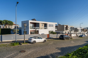 Dom na sprzedaż 216m2 Porto Vila do Conde - zdjęcie 1