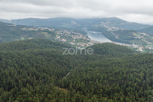 Działka na sprzedaż Porto Penafiel - zdjęcie 1