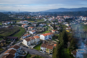 Dom na sprzedaż 208m2 Braga Vila Verde - zdjęcie 1