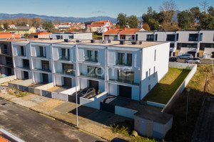 Dom na sprzedaż 196m2 Braga Vila Verde - zdjęcie 1