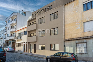 Mieszkanie na sprzedaż 62m2 Porto Porto - zdjęcie 1