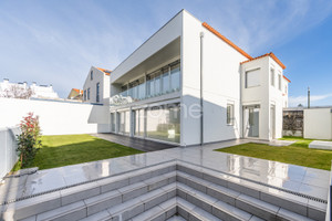 Dom na sprzedaż 270m2 Porto Matosinhos - zdjęcie 1