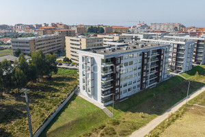 Mieszkanie na sprzedaż 159m2 Porto Vila Nova de Gaia - zdjęcie 1