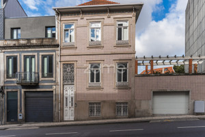 Mieszkanie na sprzedaż 30m2 Porto Porto - zdjęcie 2