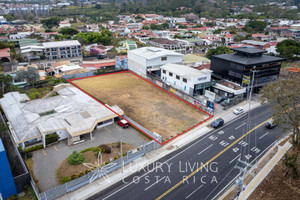 Działka na sprzedaż 2050m2 Pinares - zdjęcie 2