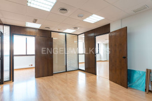 Komercyjne do wynajęcia 250m2 Katalonia Barcelona - zdjęcie 2