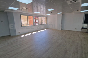 Komercyjne do wynajęcia 140m2 Katalonia Barcelona - zdjęcie 3