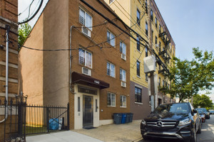 Mieszkanie na sprzedaż 329m2 1343 Bristow Ave., Bronx County, NY - zdjęcie 1