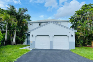 Dom na sprzedaż 172m2 381 NW 207th Ave, Broward County, FL - zdjęcie 2