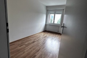 Mieszkanie do wynajęcia 96m2 Lyss-Strasse  - zdjęcie 2