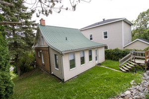 Dom na sprzedaż 108m2 402 Rue Dréan, Chicoutimi, QC G7J3K4, CA - zdjęcie 1