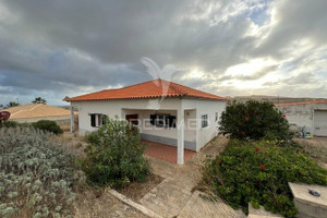 Dom na sprzedaż 212m2 Porto Porto Santo - zdjęcie 1