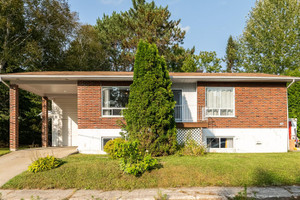 Dom na sprzedaż 105m2 212-214 Rue Lavergne, Mont-Laurier, QC J9L3A3, CA - zdjęcie 1