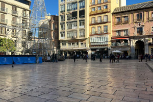 Mieszkanie na sprzedaż 131m2 Andaluzja Malaga Plaza de la Constitución - zdjęcie 2