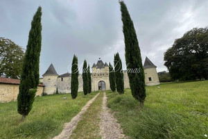 Dom na sprzedaż 500m2 - zdjęcie 1