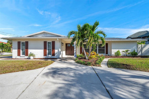 Dom na sprzedaż 189m2 910 Oakwood Drive, Pinellas County, FL - zdjęcie 1