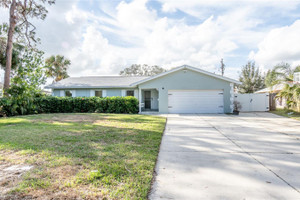 Dom na sprzedaż 178m2 5218 Venetian Boulevard NE, Pinellas County, FL - zdjęcie 1