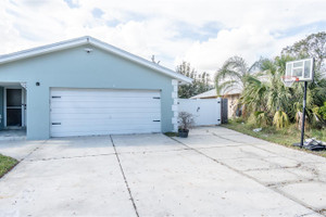 Dom na sprzedaż 178m2 5218 Venetian Boulevard NE, Pinellas County, FL - zdjęcie 3