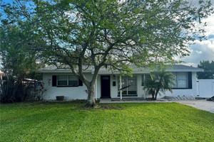 Dom na sprzedaż 121m2 4561 Shore Acres Boulevard NE, Pinellas County, FL - zdjęcie 1