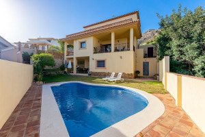 Dom na sprzedaż 307m2 Andaluzja Malaga Benalmadena - zdjęcie 1