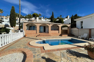 Dom na sprzedaż 217m2 Andaluzja Malaga Benalmadena - zdjęcie 1