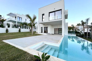 Dom na sprzedaż 352m2 Andaluzja Malaga - zdjęcie 2