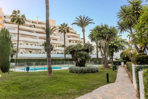 Mieszkanie na sprzedaż 185m2 Andaluzja Malaga - zdjęcie 2