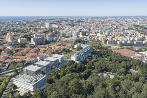 Mieszkanie na sprzedaż 104m2 Porto Vila Nova de Gaia Mafamude e Vilar do Paraíso - zdjęcie 2