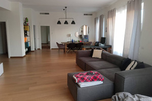 Mieszkanie do wynajęcia 247m2 Lombardia Bergamo Via S. Spaventa, - zdjęcie 2