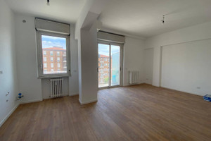 Mieszkanie na sprzedaż 60m2 Lombardia Bergamo Via Camozzi, - zdjęcie 2