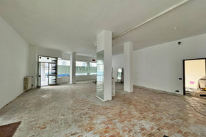 Komercyjne do wynajęcia 220m2 Lombardia Bergamo Via San Bernardino - zdjęcie 1