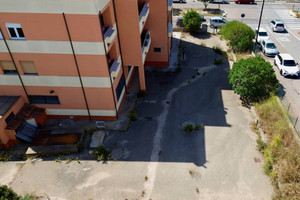 Komercyjne do wynajęcia 300m2 Via Vicenza, - zdjęcie 3