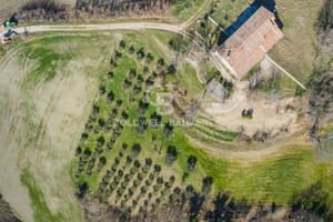 Dom na sprzedaż 230m2 località granaiola snc - zdjęcie 2