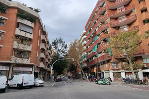 Komercyjne na sprzedaż 284m2 Katalonia Barcelona - zdjęcie 3