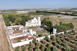 Dom na sprzedaż 21018m2 Via Bari Complanare Ovest, - zdjęcie 1