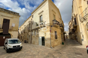 Komercyjne do wynajęcia 40m2 Apulia (Puglia) Lecce Corte dei Genovesi - zdjęcie 1