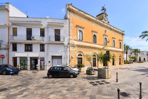 Dom na sprzedaż 200m2 Piazza Libertà - zdjęcie 2