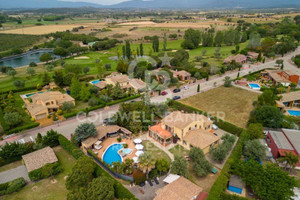 Dom na sprzedaż 546m2 Girona, Peralada, Club de Golf Peralada, Urbanització Girona, Peralada - zdjęcie 1