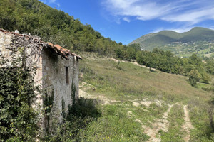 Dom na sprzedaż 110m2 Sant'Anatolia di Narco - zdjęcie 1