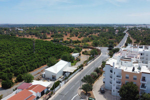 Mieszkanie na sprzedaż 88m2 Faro Tavira Rua General Jose de Chelmicki 5, 8800 Tavira, Portugal - zdjęcie 2