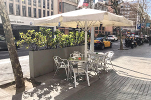 Komercyjne na sprzedaż 140m2 Katalonia Barcelona Carrer de Mallorca - zdjęcie 1