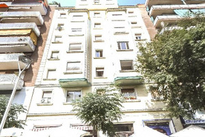 Komercyjne na sprzedaż 58m2 Katalonia Barcelona Carrer del Comte Borrell - zdjęcie 1